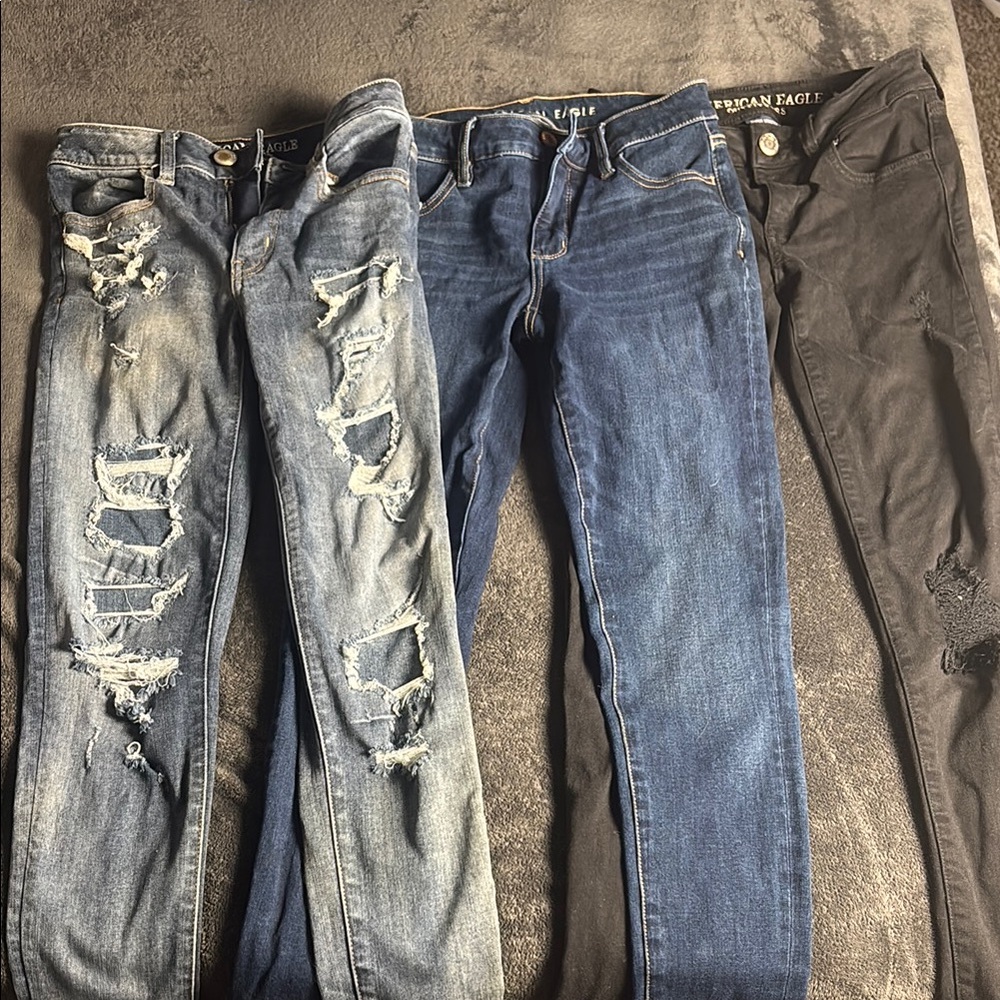 American Eagle Outfitters Women's Distressed Blue and Black Skinny Jeans